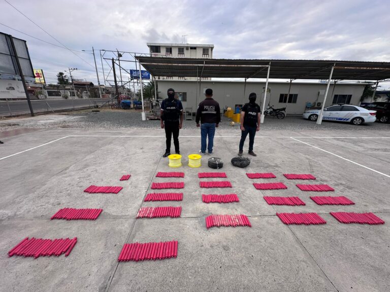 Explosivos incautados por la Policía Nacional en la provincia de Santa Elena