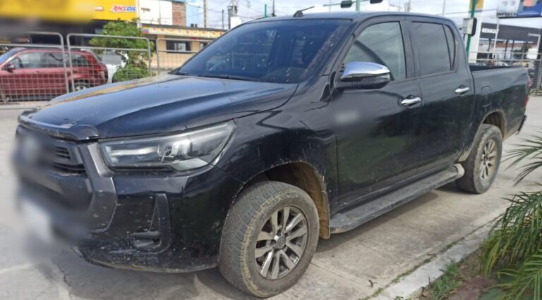 Policía recupera vehículo robado en Manta