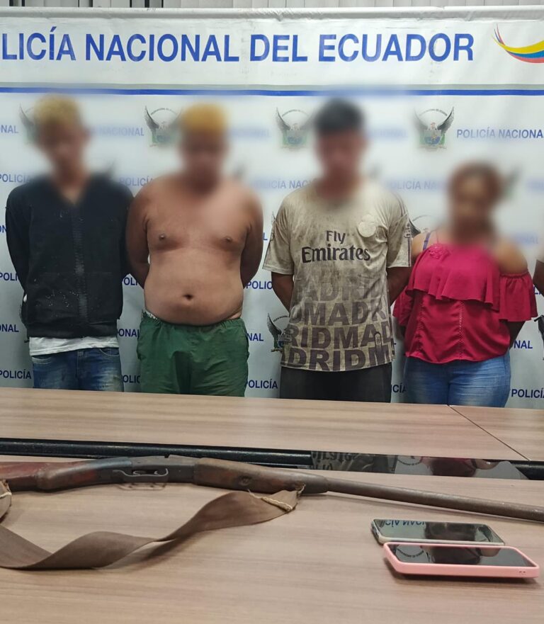 Policía localiza a una víctima de secuestro y captura a cuatro sospechosos en Los Ríos