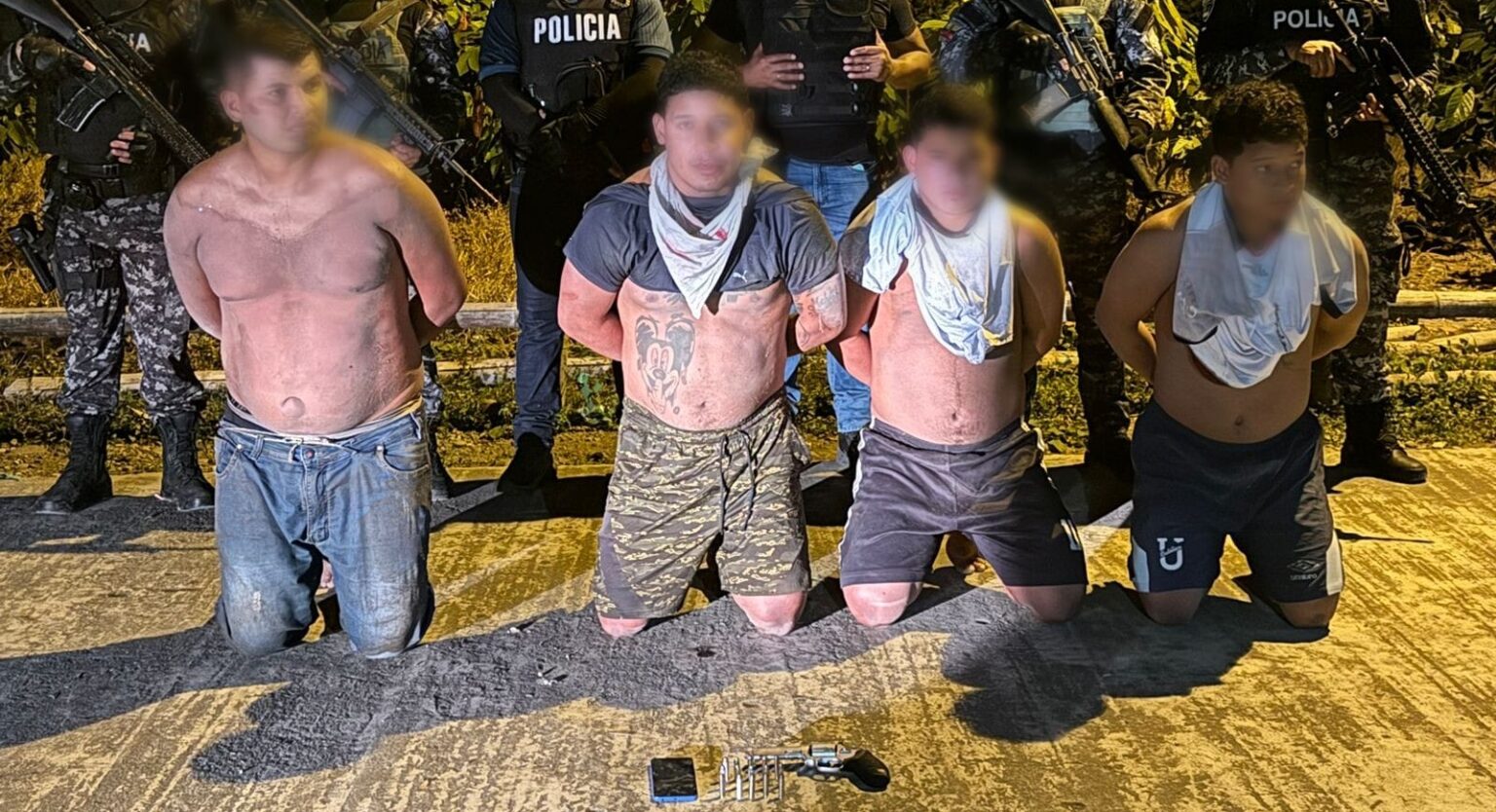 Los Ríos Policía Aprehendió A Cuatro Presuntos Integrantes De Grupo Terrorista Los Choneros Los Ríos Policía Aprehendió A Cuatro Presuntos Integrantes De Grupo Terrorista Los Choneros