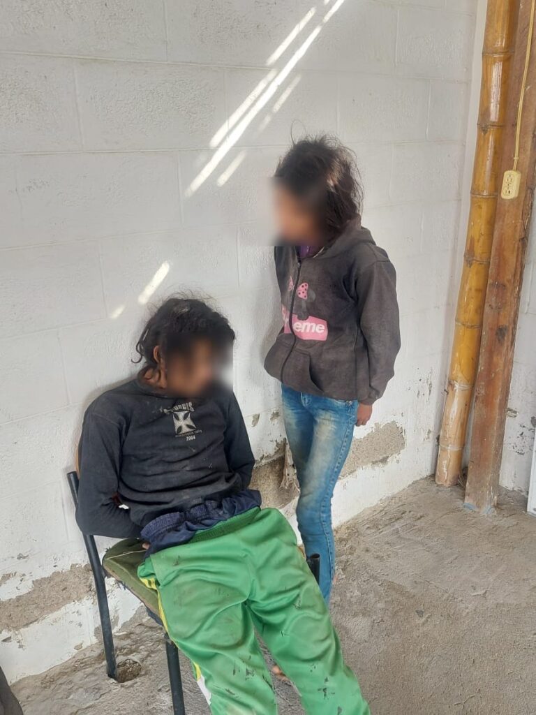 La Policía Nacional aprehendió a dos personas en el Cantón la Libertad Barrio San Vicente