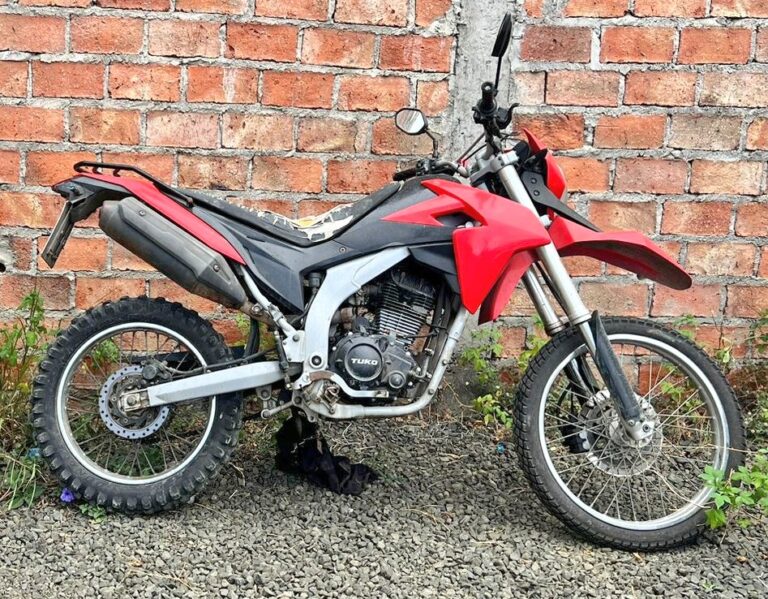 Aprehendimos dos motocicletas y una placa vehicular con reporte de robo