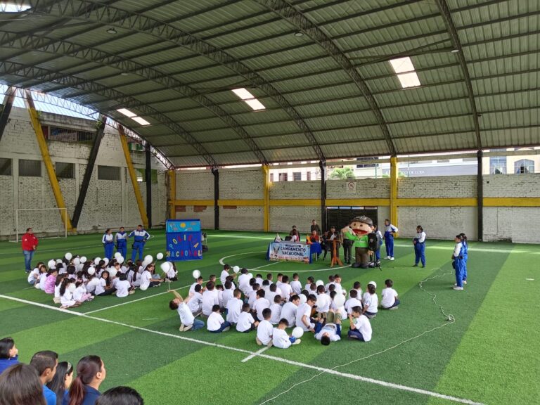 Policía inaugura Campamento Vacacional