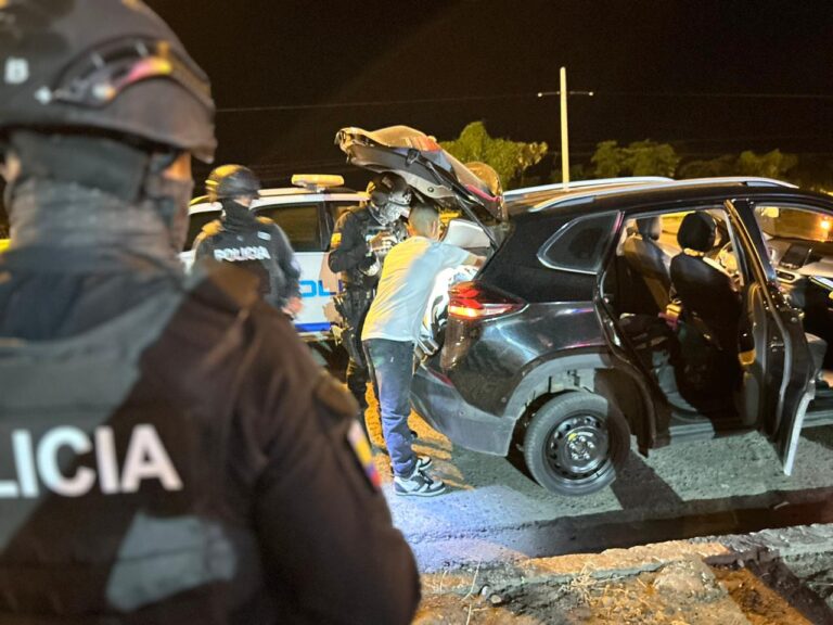 Registro de personas, vehículos y motocicletas, son parte de los controles ejecutados por la Policía Nacional