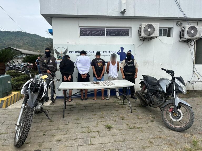 En el Distrito Ceibos se aprehendió a cuatro extorsionadores