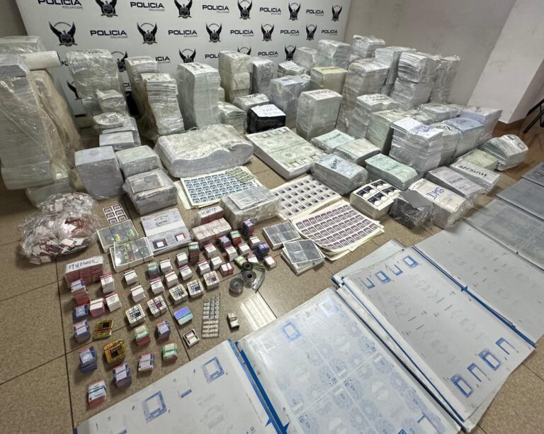 Bodega clandestina fue hallada en un operativo policial en Durán
