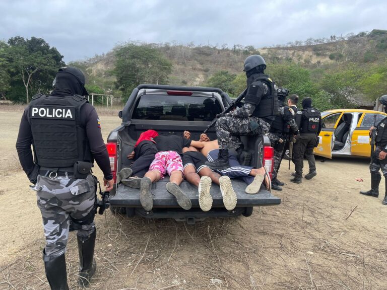 Policía Nacional logra la aprehensión de 10 presuntos integrantes del GAO “Los Choneros”