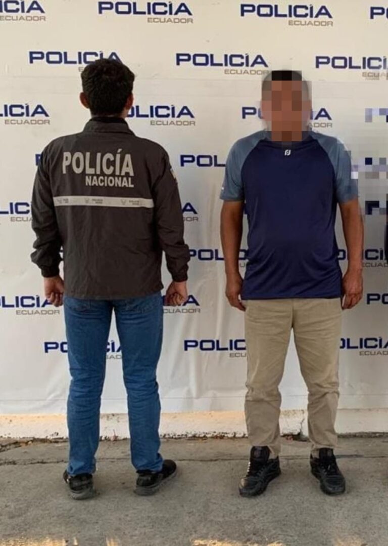 Policía aprehende a presuntos extorsionadores en El Oro