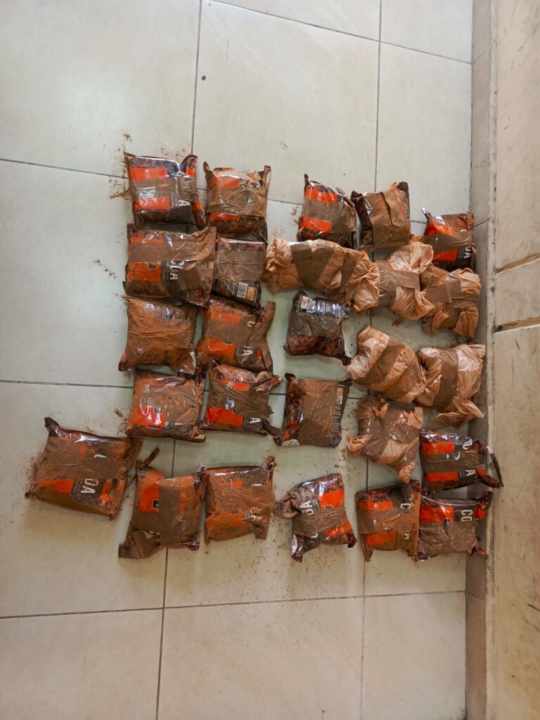 En producto comercial estaba oculta droga en Guayaquil