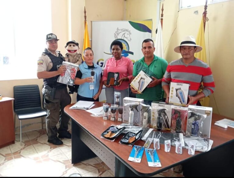 Policía Comunitaria y Fundación Panamericana realizaron acciones en la parroquia Tabiazo del cantón Esmeraldas