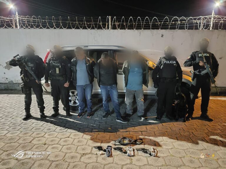 En operativo policial 3 armas de fuego fueron decomisadas