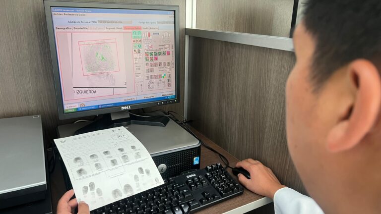 Sección de Papiloscopía: identificación humana a través de la huella dactilar