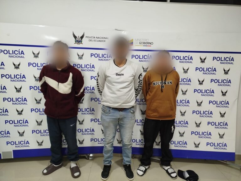 Policía sorprende a extranjeros con sustancias prohibidas