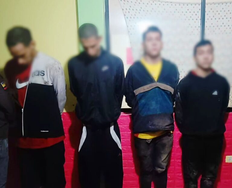 Tres aprehendidos y un menor aislado son investigados por muertes violentas en Tungurahua