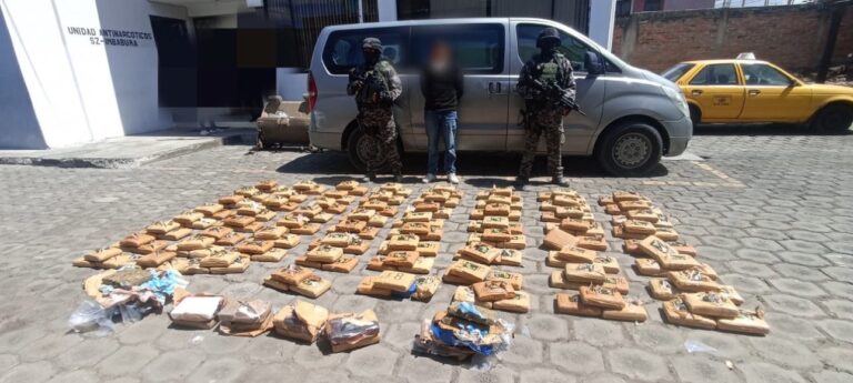Operativo de control deja un detenido y droga decomisada en Imbabura