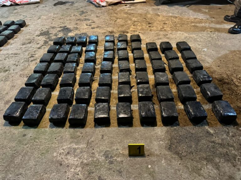 Policía saca de circulación cerca de 6 millones de dosis de heroína