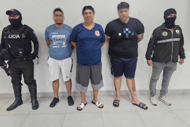 Policía aprehende a tres sujetos integrantes del GAO “Los Choneros”