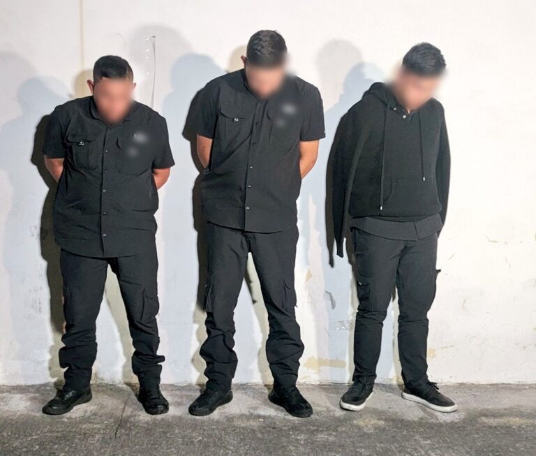 Policía capturó a tres personas con armas de fuego, tras encuentro deportivo en Quito