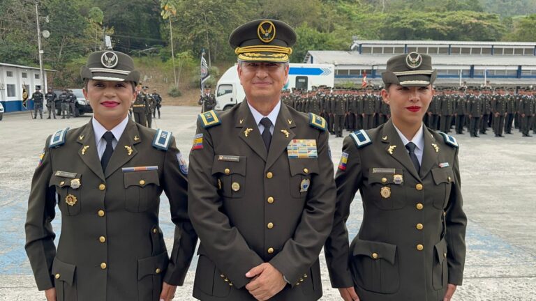 Clausura del VIII Curso de Especialidad en Protección de Personas en Riesgo en la Escuela de Formación Policial de Manabí