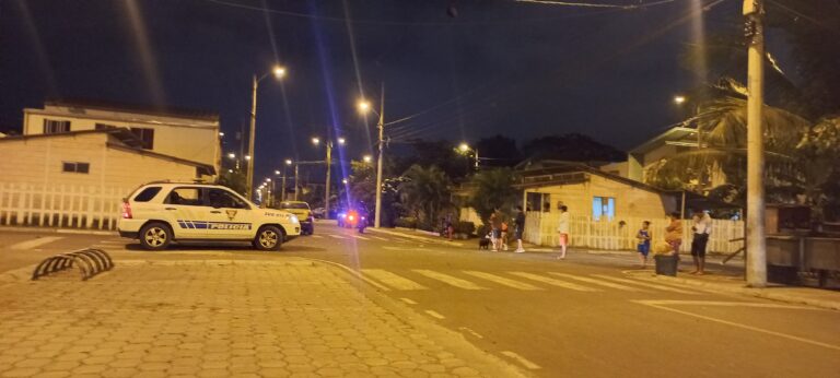 Policía en Manabí incrementa operativos de seguridad durante el apagón