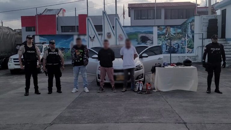 Policía aprehendió a tres sujetos con armas de fuego