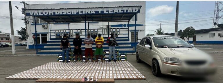 Policía decomisó 500 paquetes con clorhidrato de cocaína  en finca ubicada en El Oro