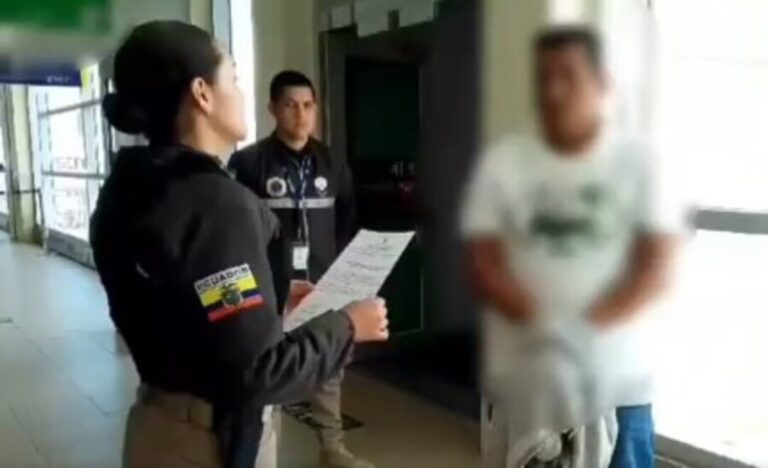 Policía realizó la extradición de un ciudadano con notificación roja de Interpol, por el delito de violación