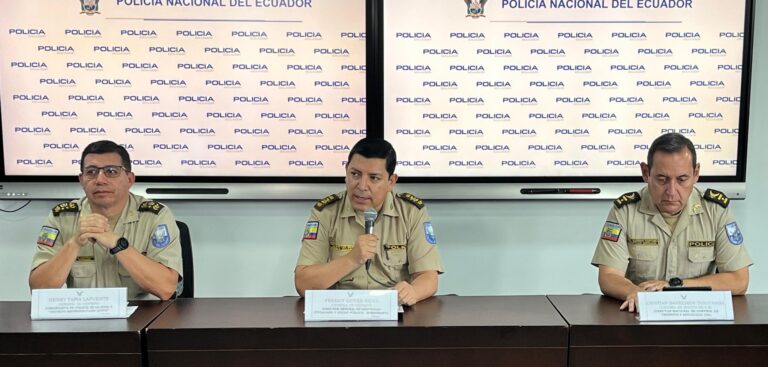 Durante el feriado por el Día de Los Difuntos e Independencia de Cuenca se desplegarán más de 52 mil uniformados