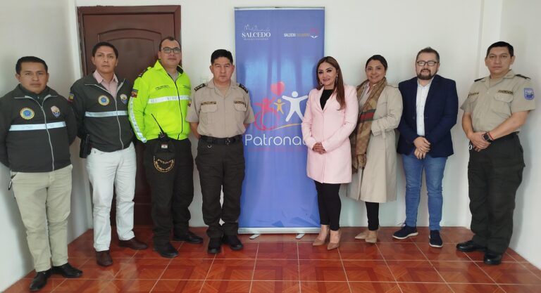 Policía Nacional y Patronato de Salcedo trabajan para fortalecer la seguridad ciudadana
