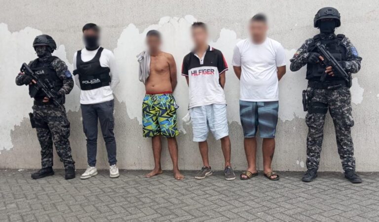 Policía Nacional libera a un ciudadano en el Distrito Esteros