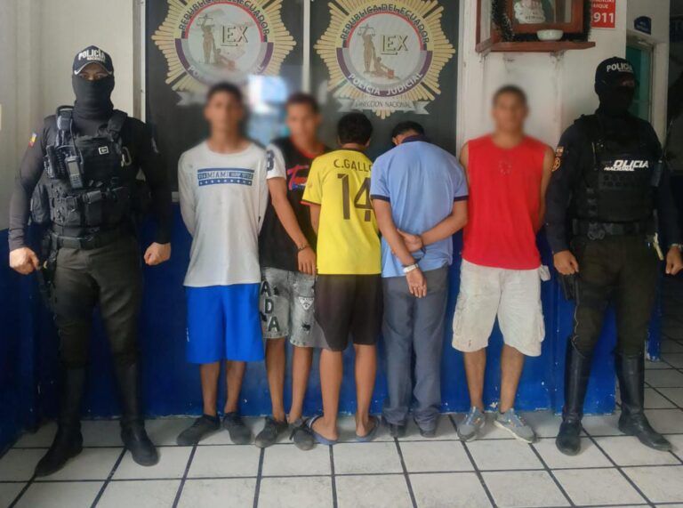 5 ciudadanos fueron aprehendidos por el delito de intimidación, entre ellos dos menores de edad