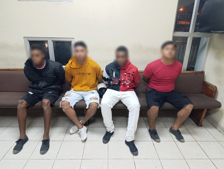Policía desarticula presunta banda de «vacunadores» en el noroeste de Guayaquil