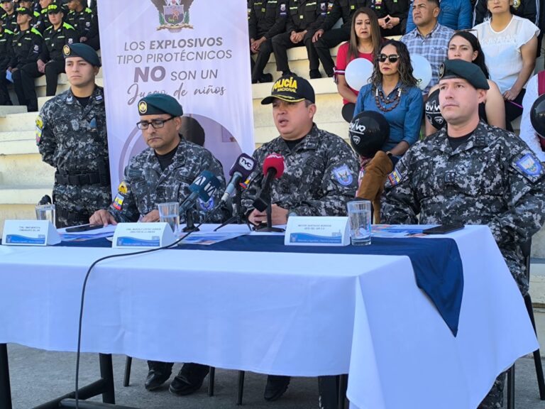 Policía presenta campaña para evitar accidentes con la pirotecnia