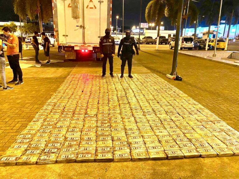 Policía incautó más de media tonelada de cocaína