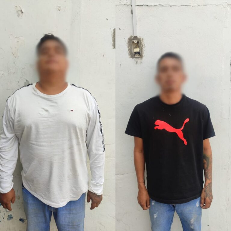 Policía aprehendió a dos sujetos por robo en Santa Elena