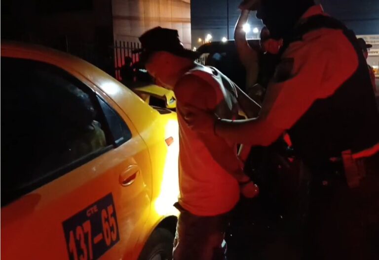 Policía recupera vehículo robado y captura a sospechoso en Quevedo