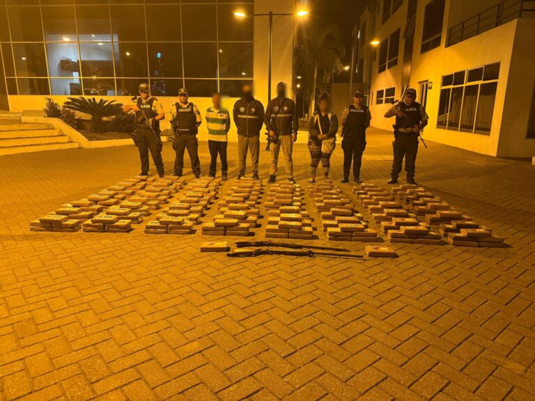 360 kilos de cocaína fueron incautados y 2 aprehendidos implicados en este ilícito