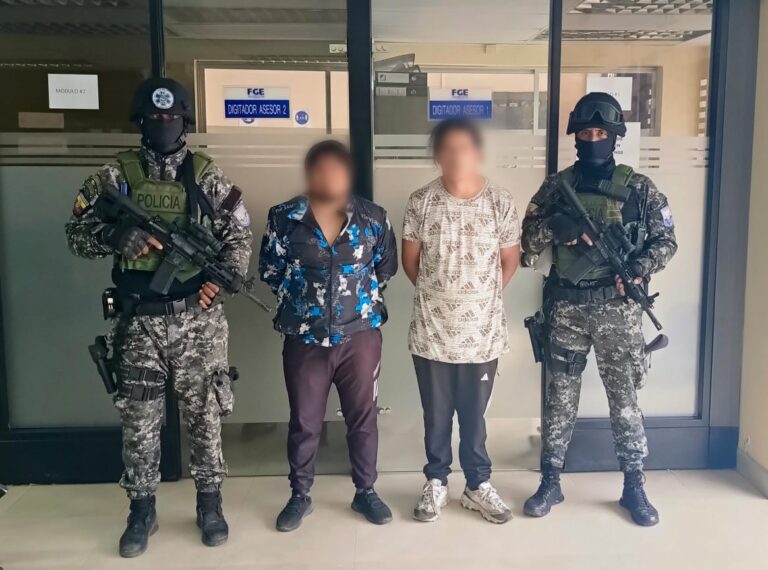 Policía aprehendió a dos presuntos implicados en el tráfico ilegal de hidrocarburos