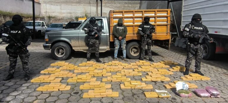 Droga camuflada en vehículo fue incautada en operativo policial 