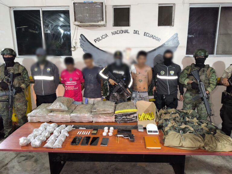 En Guayas, operativos policiales dejaron cuatro aprehendidos y un presunto delincuente fallecido