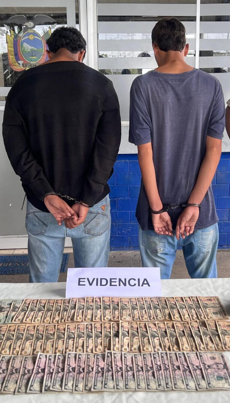 Operativo policial dejó la aprehensión de dos presunto implicado en robo a local comercial en Los Ríos