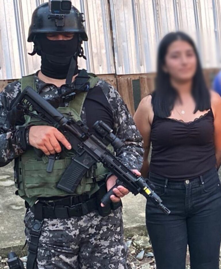 Aprehensión de una ciudadana por porte y tenencia de arma de fuego en el Empalme