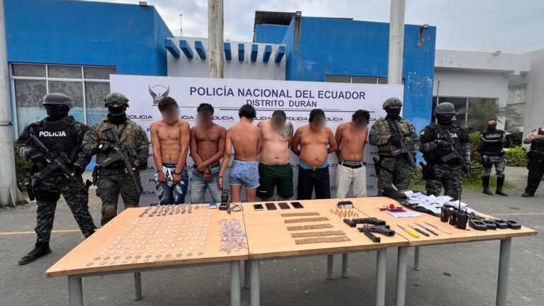 Operativo policial permitió la aprehensión de varios sujetos en Durán