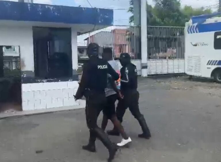 Policía aprehendió a un sujeto por tenencia y comercialización de droga
