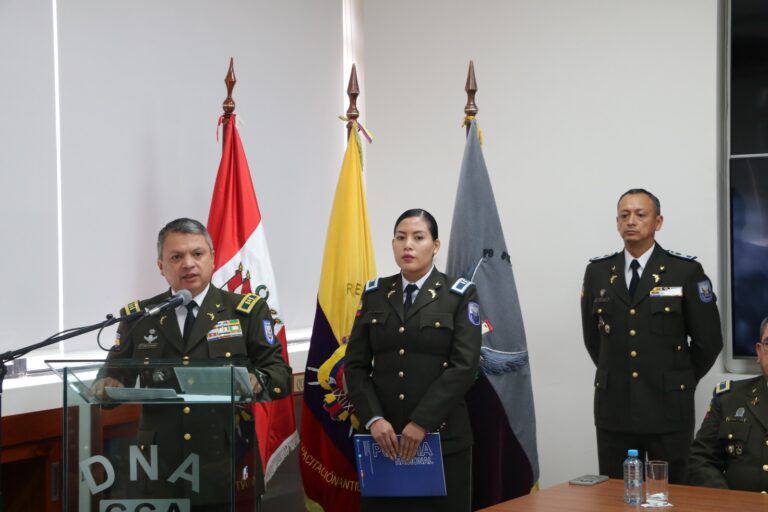 Policía se capacita para combatir el narcotráfico