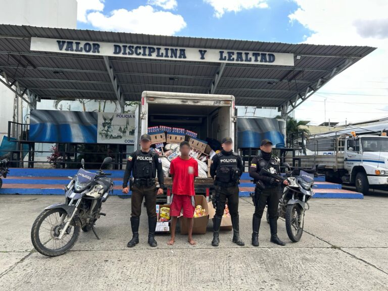 Policía Nacional recupera camión robado en el Monte Sinaí