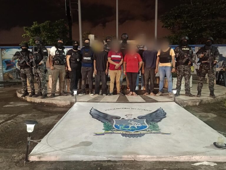 Policía libera cuatro personas secuestradas en el noroeste de Guayaquil