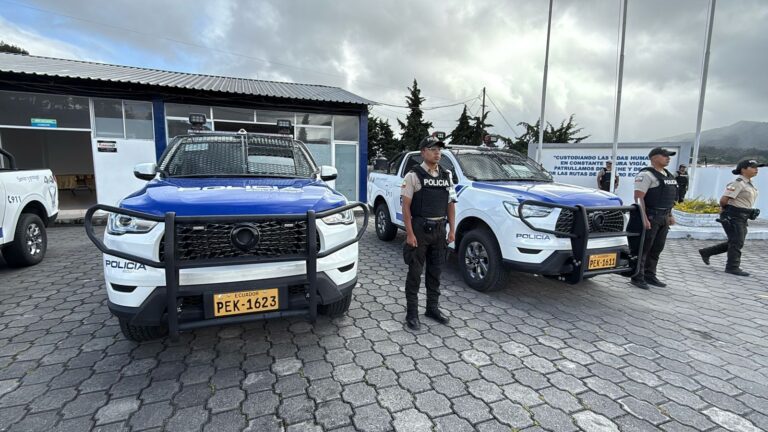 Modernos patrulleros policiales permanecerán en las vías de Loja