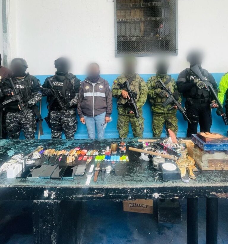 La Policía realiza requisa en el CPL Ibarra para reforzar la seguridad