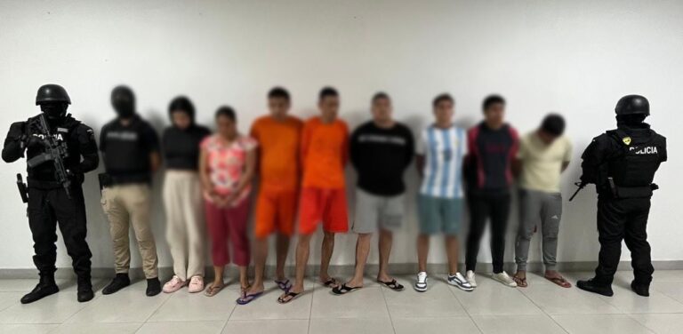 Operativo ‘CICLON 3’ ejecutado en Manabí dejó ocho ciudadanos aprehendidos pertenecientes al grupo armado organizado “Los Choneros”